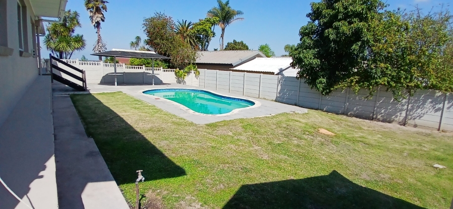 3 Bedroom Property for Sale in Dormehls Drift Western Cape